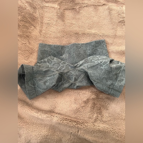 Gymshark Adapt Animal print Seamless Leggings - Picture 6 of 7